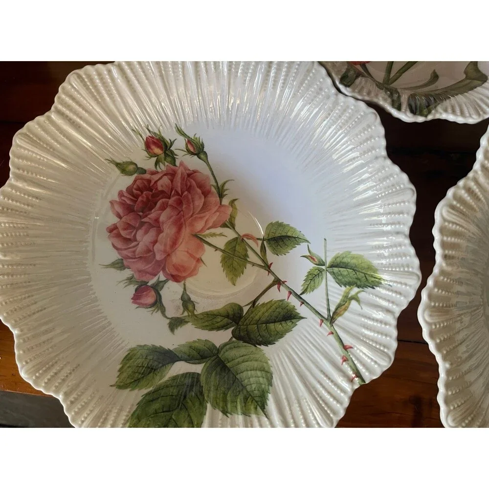 Shabby Chic Nesting Set of 4 Flower shaped Melamine Serving Bowls White